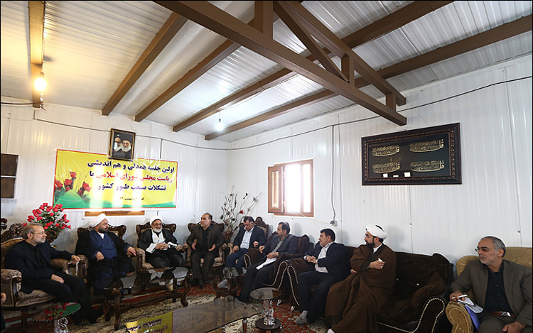 برگزاري جلسه همانديشي رئيس مجلس با مديران تشكلهاي صنعت طيور