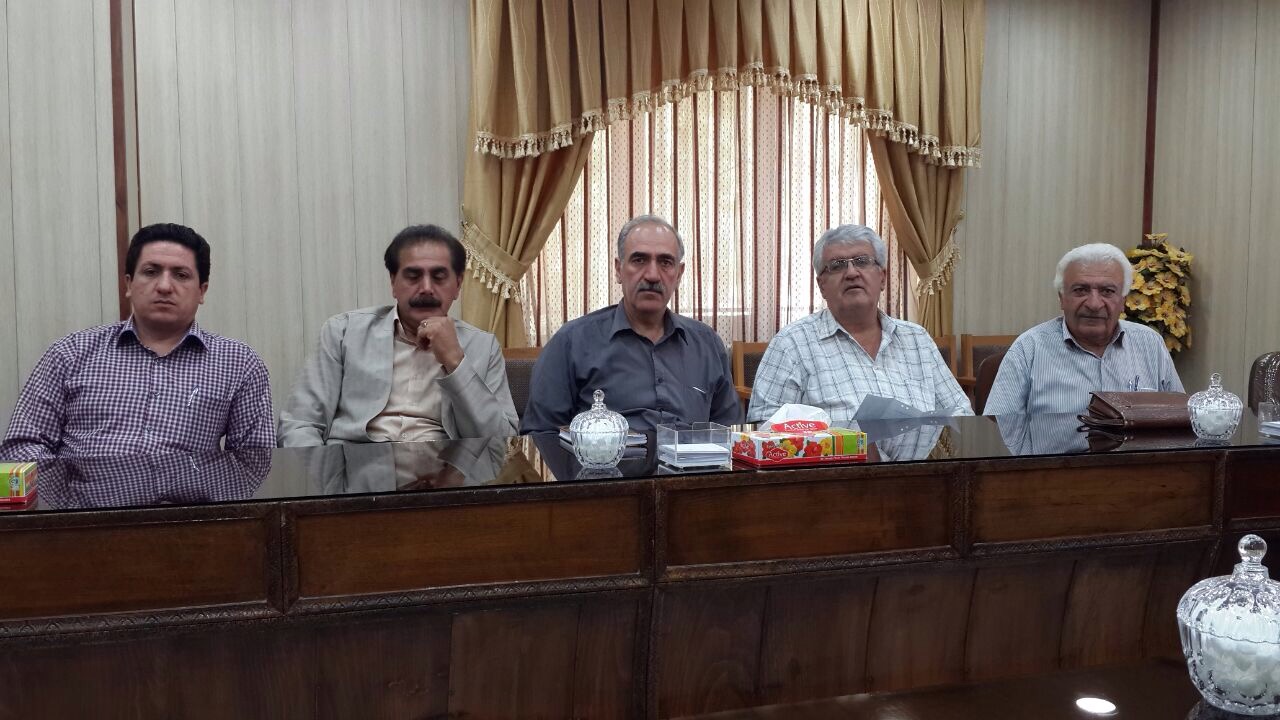 کشت و صنعت مهاباد به پرداخت مطالبات مرغداران متعهد شد