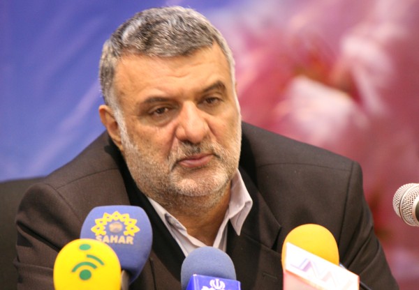 حجتی: از گندم‌کاران عذرخواهی می‌کنم