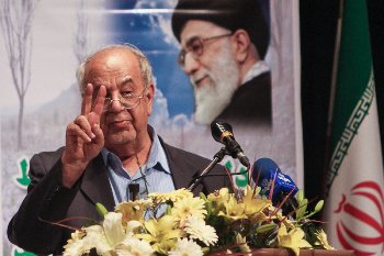 باید در تأمین مواد غذایی کشور خودکفا شویم