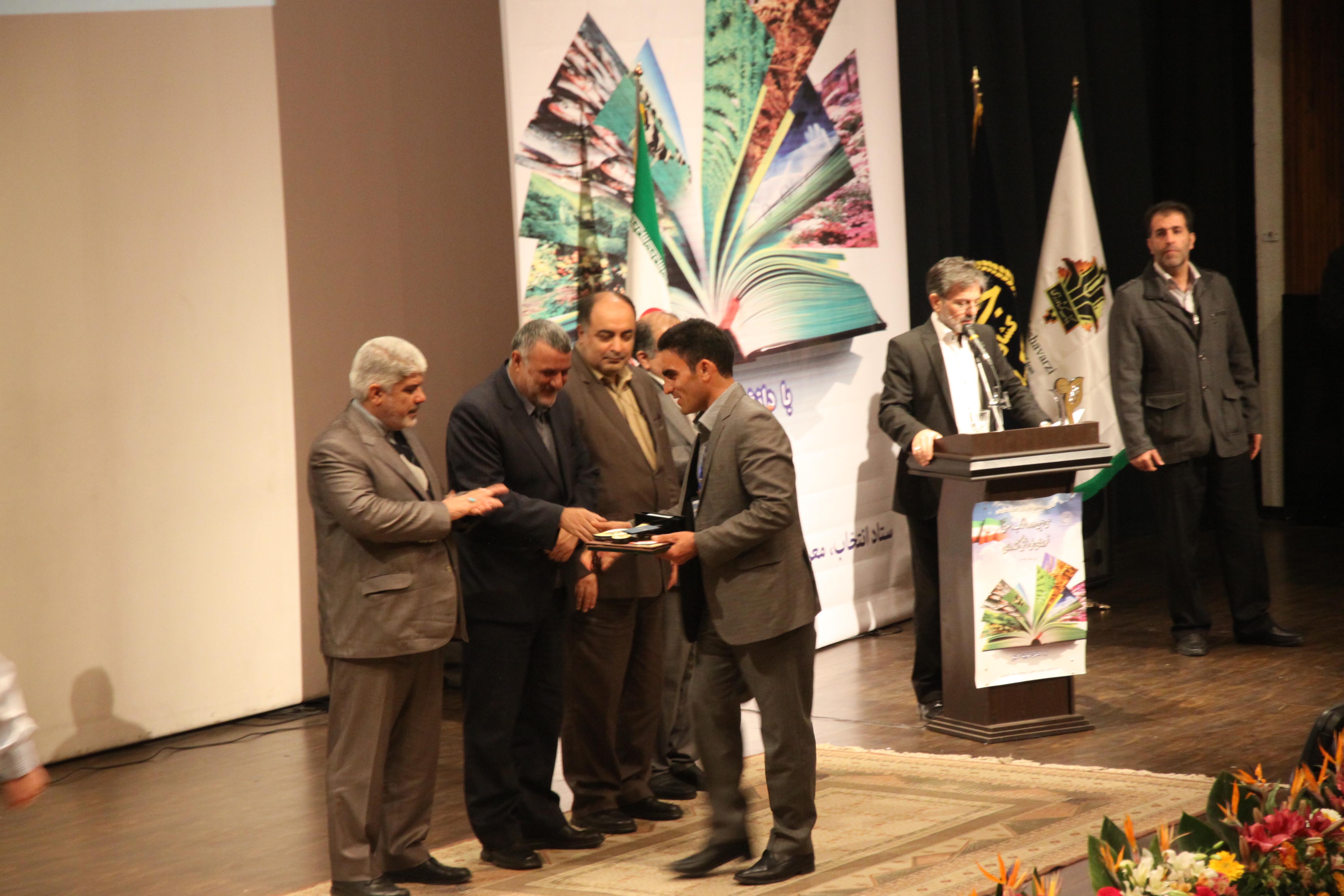 تجلیل از ۸۱ تولید کننده برتر حوزه کشاورزی