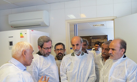 حمایت از تولید کنندگان داخلی بخش خصوصی تولید واکسن طیور و دام از سیاستهای سازمان دامپزشکی کشور است