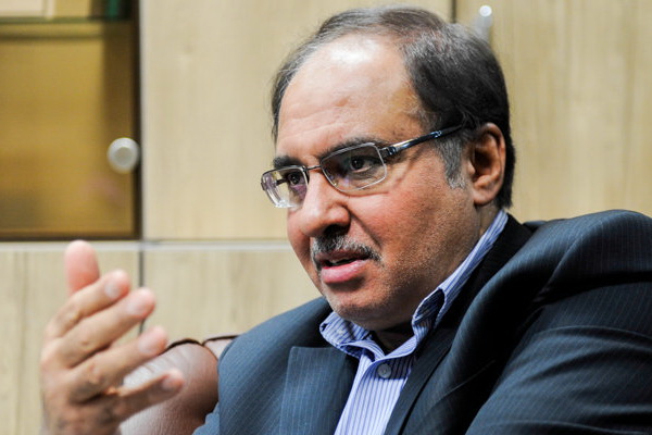 سرمایه‌گذاری در صنعت خوراک دام و طیور و توسعه زنجیره تولید،اهمیت ویژه‌ای دارد