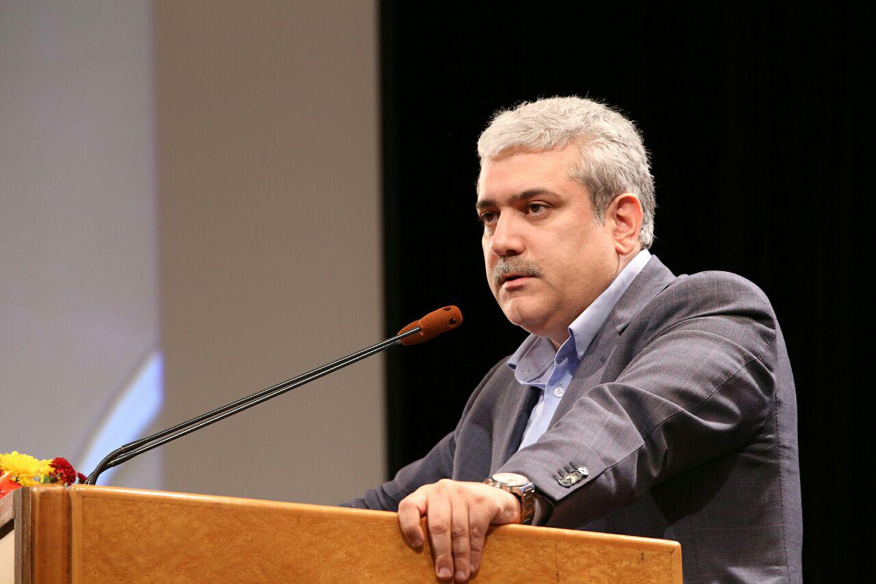 شرکت های دانش بنیان، آینده اقتصاد ایران را رقم می زنند/ اقتصاد دانش بنیان نیازمند استانداردهای جدید