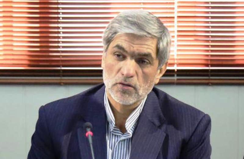 انتقاد شدید معاون امور تولیدات دامی وزارت جهاد کشاورزی از افزایش نامتعارف قیمت ذرت و کنجاله سویا/ ضرورت ورود دستگاه های نظارتی برای شفاف سازی قیمت نهاده های دام و طیور