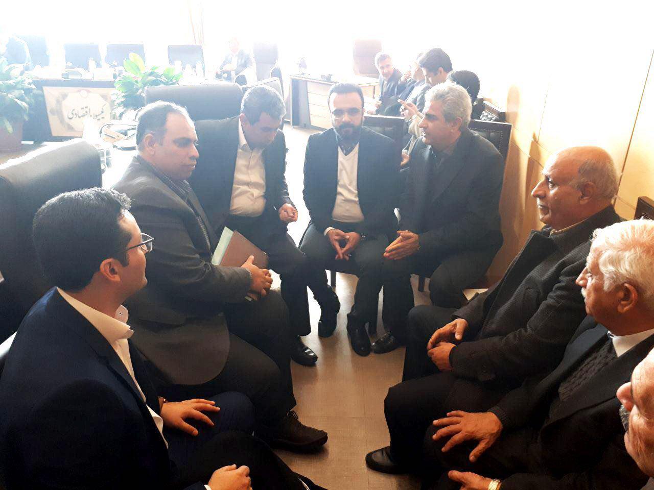 رایزنی هیات مدیره اتحادیه تعاونی های کارخانجات خوراک با اعضای کمیسیون اقتصادی مجلس در خصوص مسائل اقتصادی صنعت خوراک دام، طیور و آبزیان در سطح کشور