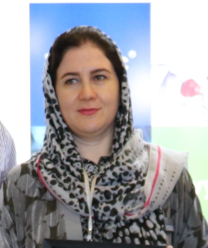 دچار خودتحریمی شده ایم/دولت برای عبور از بحران برنامه ای ندارد