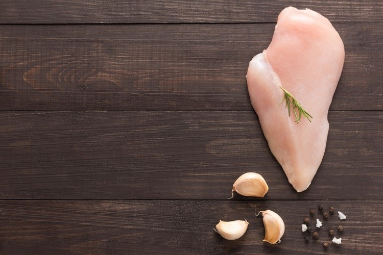 روسیه با کاهش ۳درصدی تولید گوشت مرغ مواجه می شود؟