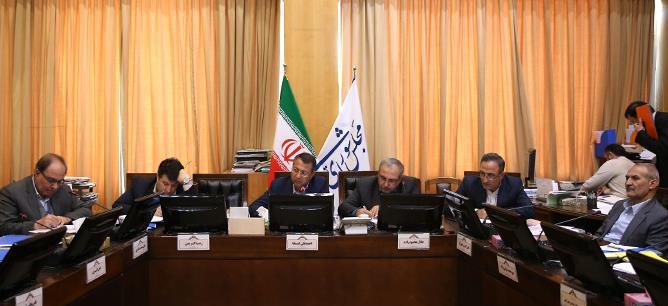 منابع مالی کافی برای مبارزه با ملخ‌ها تامین نشده است