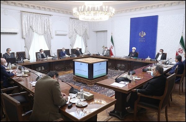 لزوم مدیریت نظام توزیع و نظارت بر قیمت کالاها/جلوگیری از افزایش قیمت‌ها و نرخ تورم با همکاری اتحادیه‌های صنفی