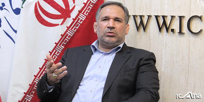 ارز ۱۱ هزار تومانی بودجه عامل شکاف میان نرخ رسمی و بازار/ رانت محصول شکاف‌های ارزی است