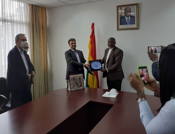 ایران و غنا بر توسعه همکاریهای اقتصادی و کشاورزی تاکید کردند