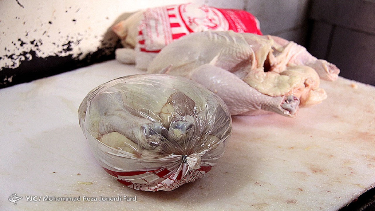 مرغ را ۴۸ ساعته ارزان می کنیم!