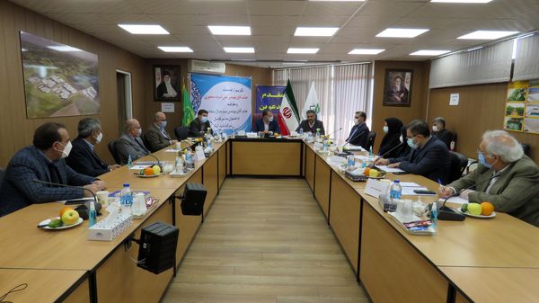 نقش شهرک‌های کشاورزی در توسعه کشاورزی صنعتی