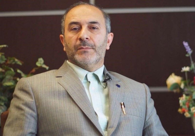 ارز ۴۲۰۰ تومانی نهادههای دامی و روغن در دیماه تامین شد/قمیت مرغ و گوشت افزایش نخواهد یافت