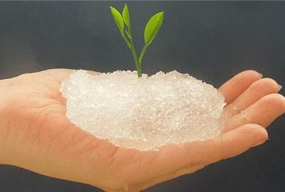 کاهش مصرف آب و افزایش محصولات کشاورزی با سوپرجاذب ایرانی