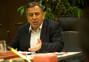 تقاضای رییس انجمن واردکنندگان کود و سم برای واگذاری شرکت‌های دولتی