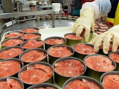 قیمت جدید کنسرو ماهی تن در جلسه تنظیم بازار این هفته تعیین تکلیف می‌شود