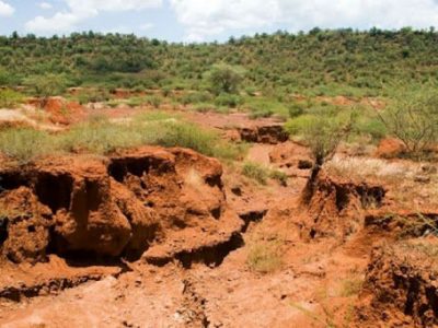 دست‌اندازی بر طبیعت با خسارت های جبران ناپذیر/ ضرورت تسریع در کنترل روند فرسایش خاک کشور