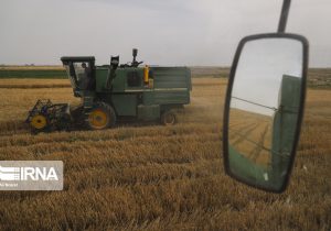 اختصاص عمده تسهیلات مکانیزاسیون به کمباین/ پلاک‌گذاری ۵۷۰ هزار دستگاه تراکتور