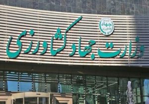 پاسخ ساداتی‌نژاد به نامه احمد توکلی درباره رانت واردات چه بود؟