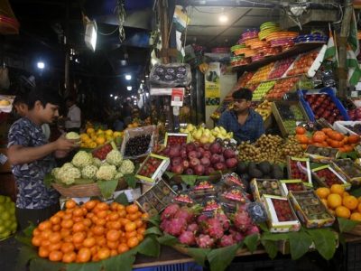 کاهش شاخص قیمت کالاهای اساسی