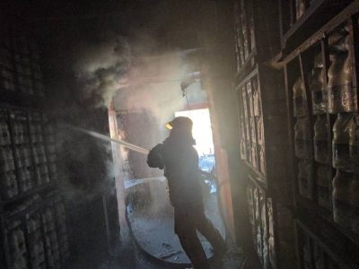 آتش سوزی در کارخانه لبنیات پاک، چند نفر مصدوم شدند؟