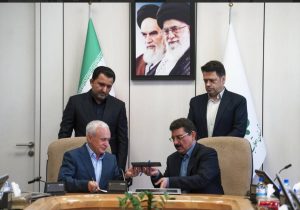 اﻧﻌﻘﺎد تفاهمنامه ﻫﻤﮑﺎری فیمابین ﺑﻨﯿﺎد ﻣﺴﺘﻀﻌﻔﺎن و اﻧﺠﻤﻦ تولیدکنندگان زنجیرهای ﮔﻮﺷﺖ ﻣﺮغ اﯾﺮان، ﮔﺎﻣﯽ ﺑﻠﻨﺪ در راﺳﺘﺎی اﺟﺮای توصیههای اﺧﯿﺮ ﻣﻘﺎم ﻣﻌﻈﻢ رﻫﺒﺮی