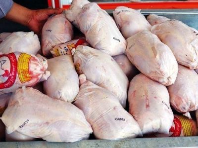 بازارگاه، عامل گرانی گوشت مرغ؛ دست تولیدکننده به نهاده نمی‌رسد