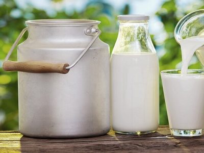 امروز قیمت پیشنهادی ۳۴.۹۰۰ تومان برای هر کیلوگرم شیر خام بررسی می‌شود