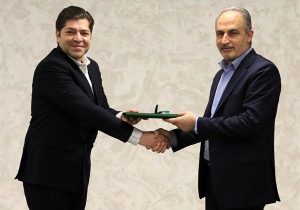 با امضای قرارداد همکاری صورت گرفت گسترش خدمات نوین بانک کشاورزی در سراسر کشور از طریق دفاتر پیشخوان دولت